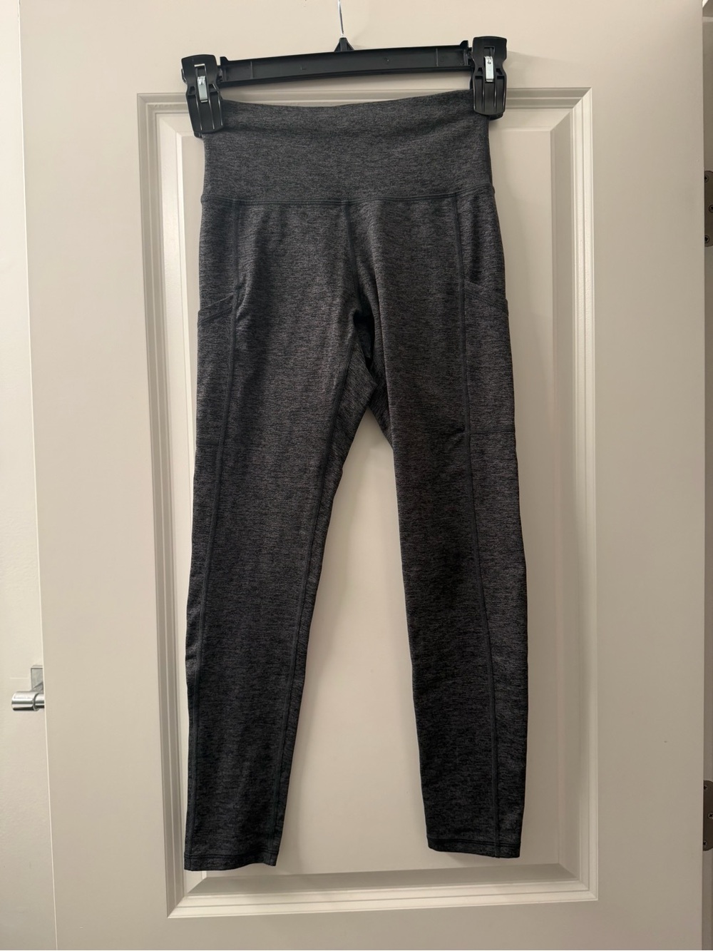 aerie The Hugger Charcoal High-Rise Pocket Leggings